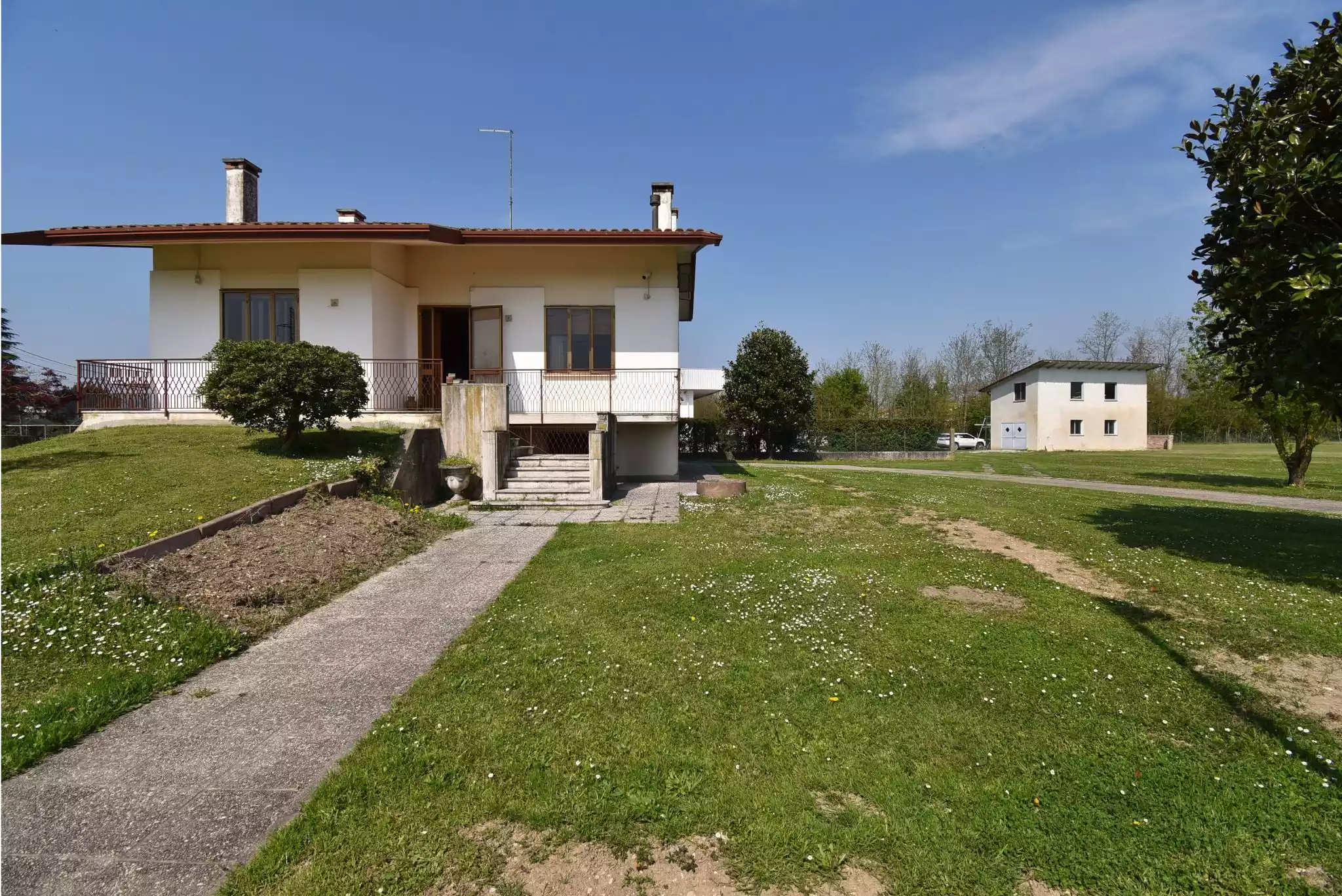 CASA-SINGOLA-GIARDINO-3000-MQ (2)